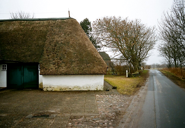 A simpática casa na ilha de Fohr, que pertence à Alemanha.