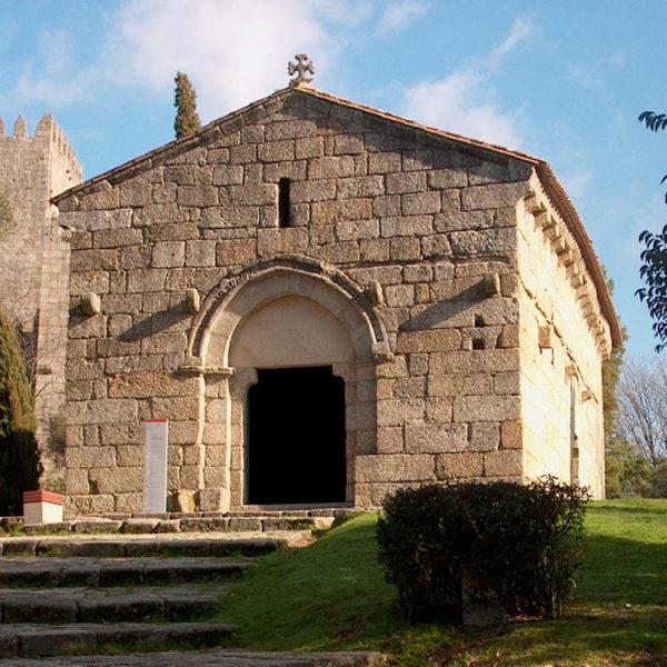 A capela onde foi batizado D Afonso Henriques.