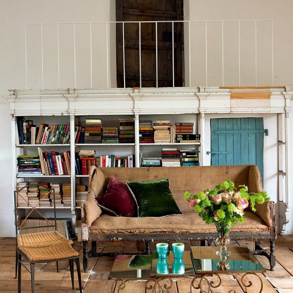 A biblioteca, imprescindível em uma casa de campo.